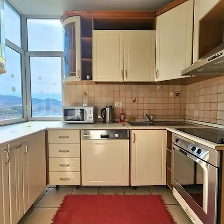 아파트 Fab's 2 Bedroom Flat *
