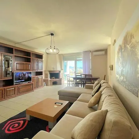 Fab's 2 Bedroom Flat 아파트